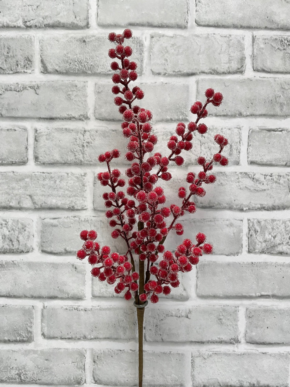 ITEM 81998 RED - 25.5" RED SUGARED BERRY SPRAY