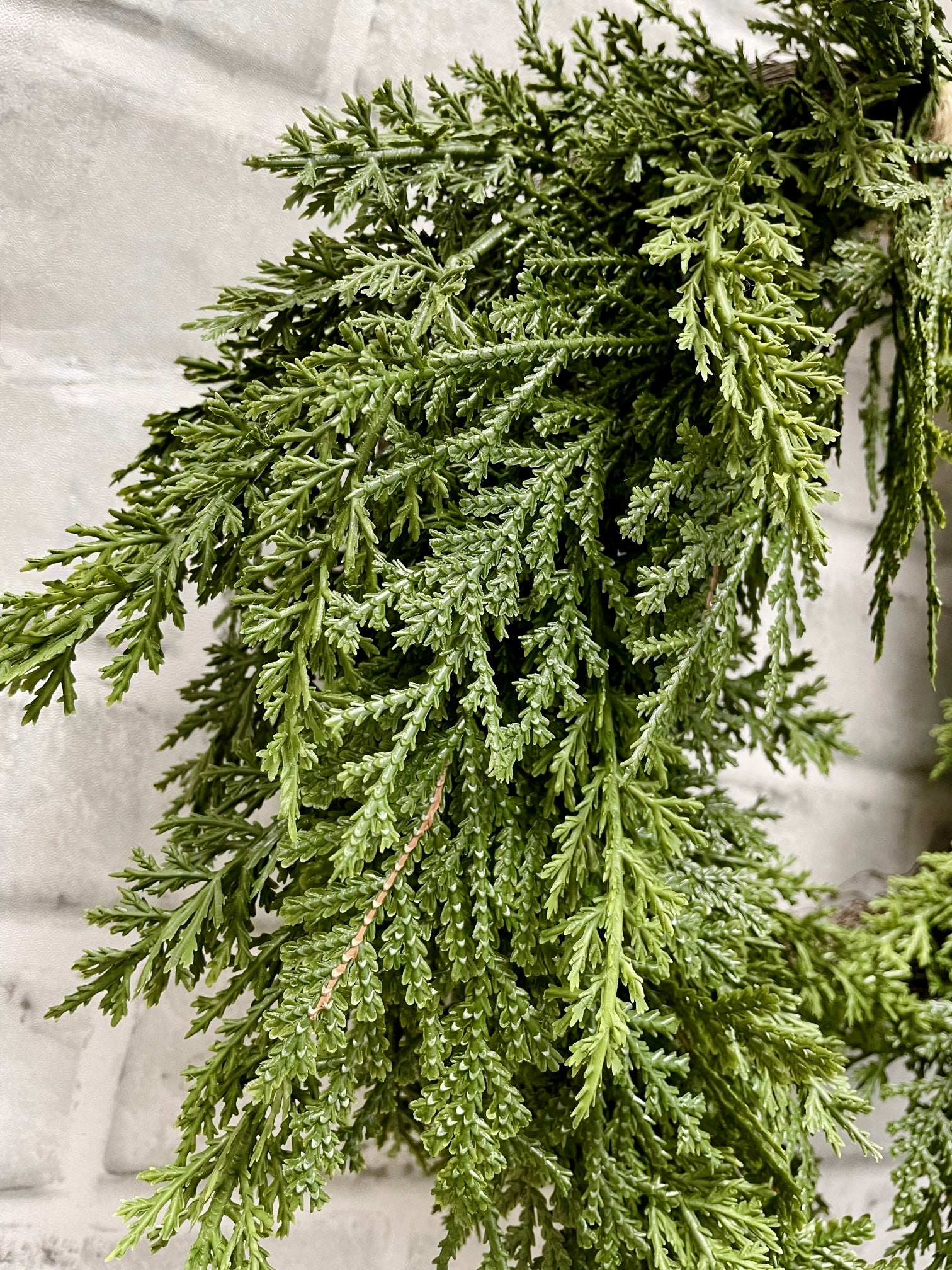 ITEM 82010 - 8" INSIDE DIM, 14" OUTSIDE DIM, 20"L FROM TOP OF ROPE FRESH TOUCH NORTHERN WHITE CEDAR HEART SHAPE WREATH