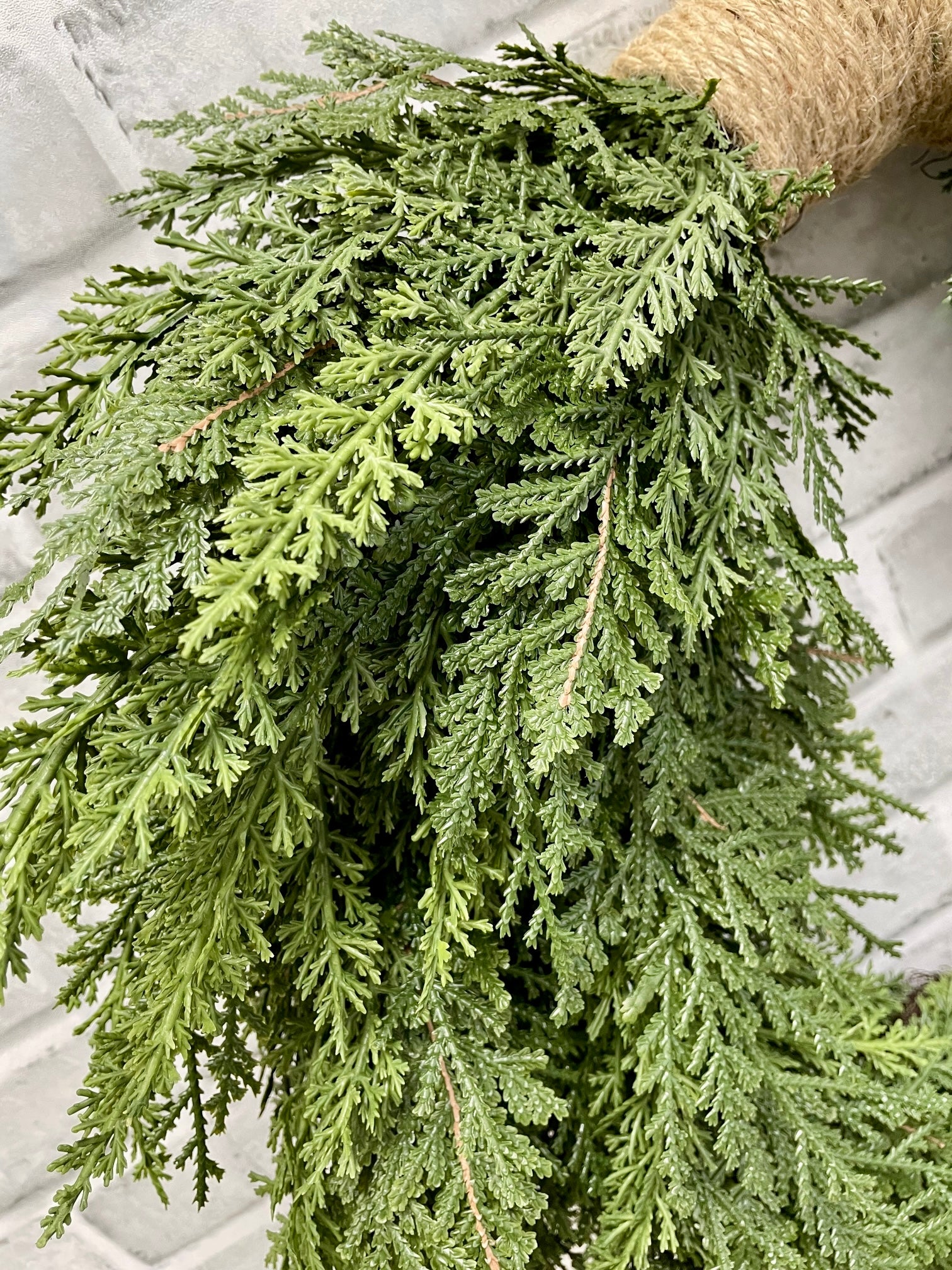ITEM 82011 - 12" INSIDE DIM, 22" OUTSIDE DIM, 30"L FROM TOP OF ROPE FRESH TOUCH NORTHERN WHITE CEDAR HEART SHAPE WREATH