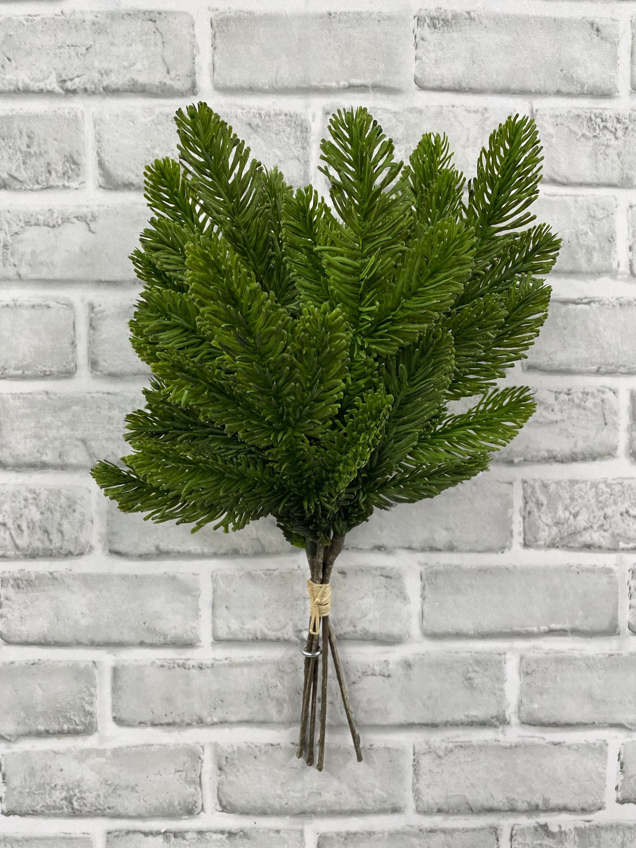 ITEM 82102 - 16" FRESH TOUCH NOBLE FIR BUNDLE - 5 PIECESS PER BUNDLE