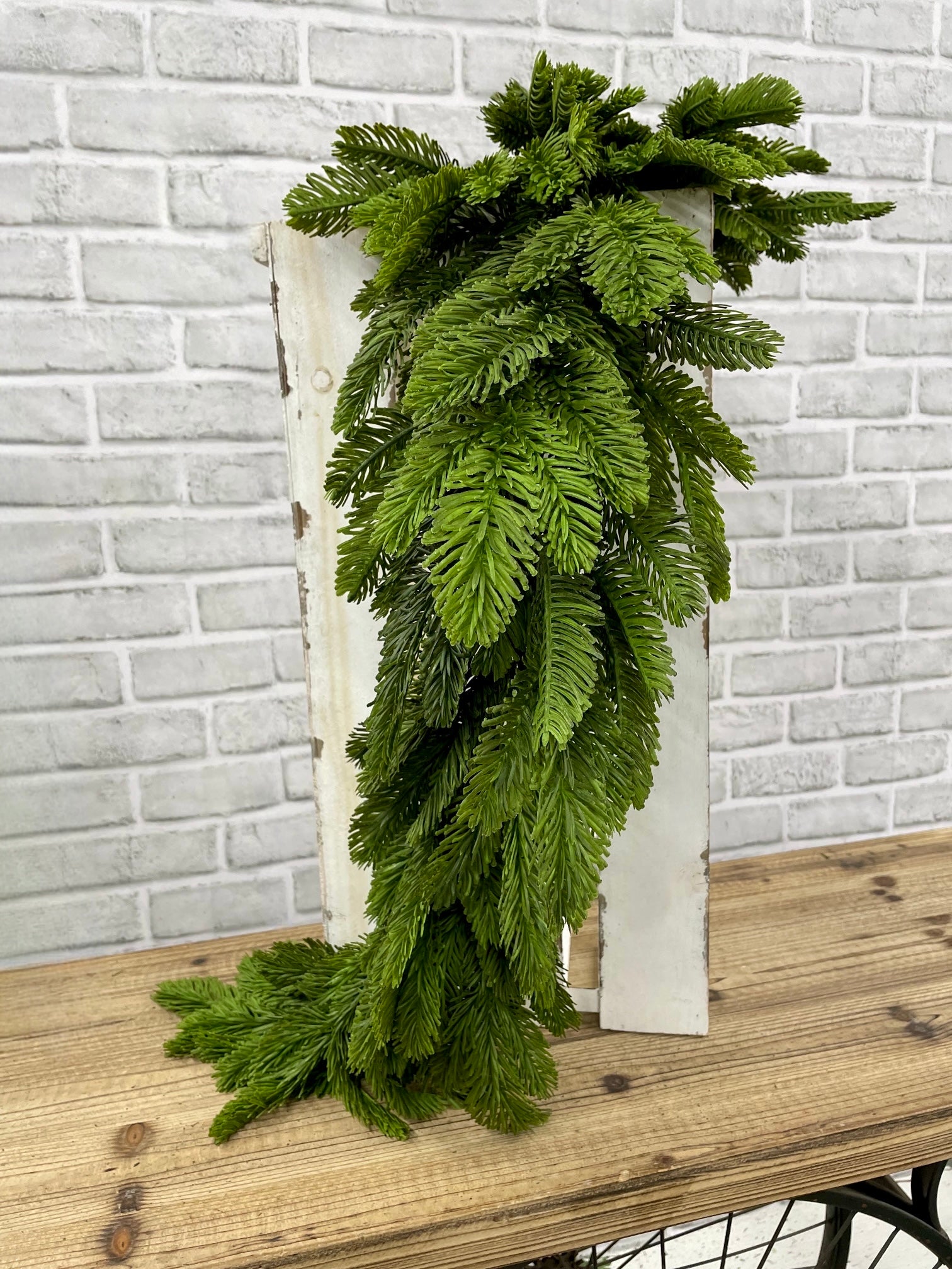 ITEM 82107 - 48" FRESH TOUCH NOBLE FIR GARLAND