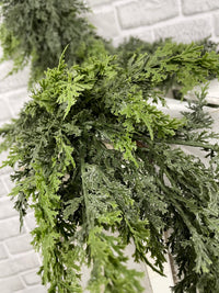 ITEM 82126 - 5 FOOT FRESH TOUCH EASTERN RED CEDAR GARLAND