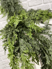 ITEM 82128 - 9 FOOT FRESH TOUCH EASTERN RED CEDAR GARLAND
