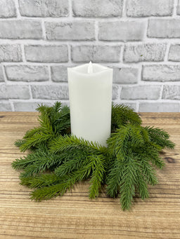 ITEM 82153 - 3.5" INSIDE DIM, 10" OUTSIDE DIM FRESH TOUCH RED SPRUCE CANDLE RING