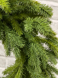 ITEM 82154 - 11" INSIDE DIM, 24" OUTSIDE DIM FRESH TOUCH RED SPRUCE WREATH