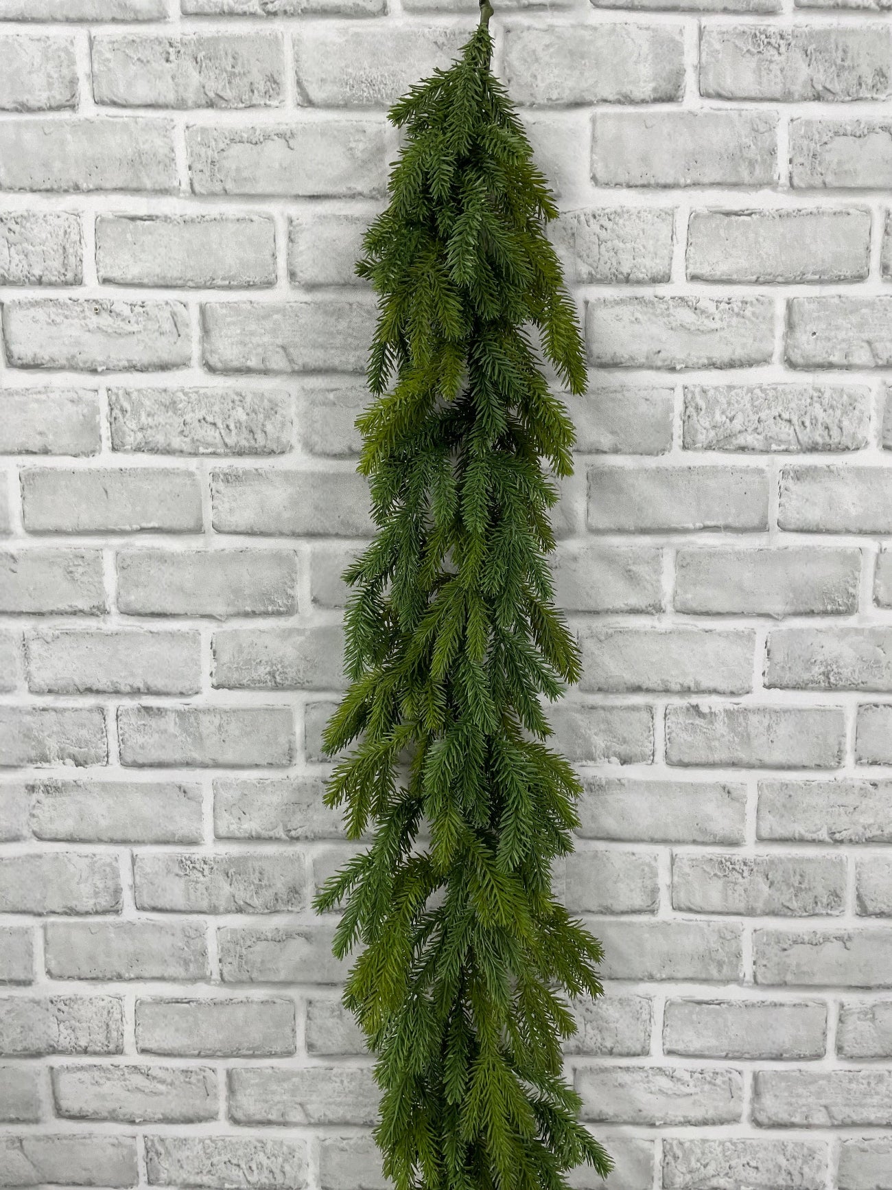 ITEM 82156 - 6' FRESH TOUCH RED SPRUCE GARLAND