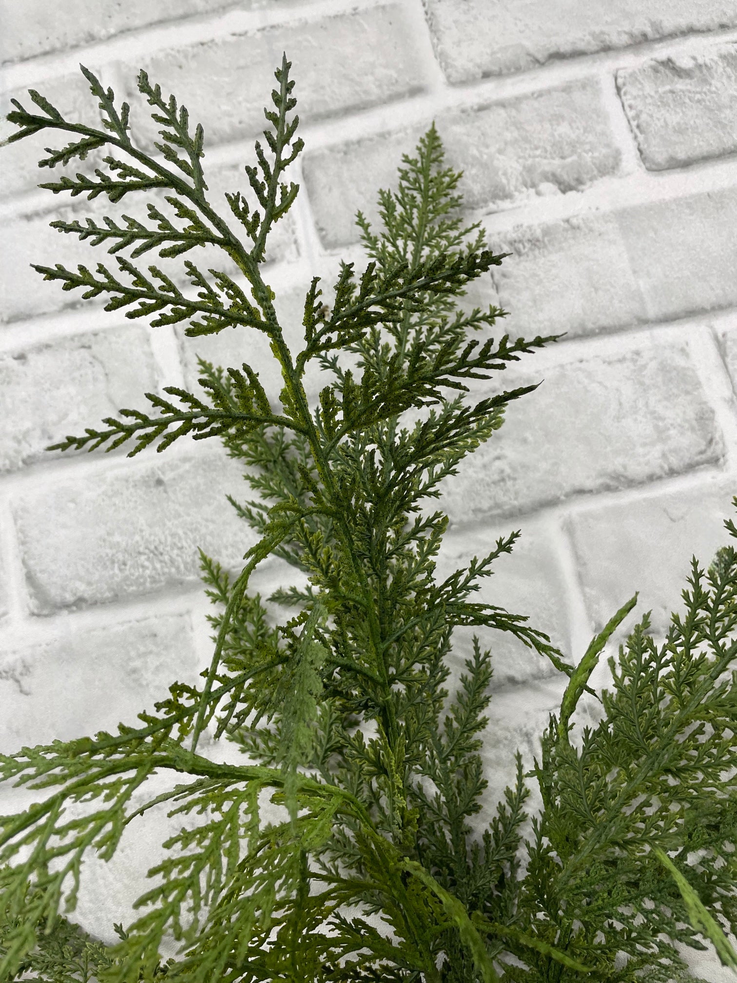 ITEM 82182 - 33" FRESH TOUCH CYPRESS SPRAY