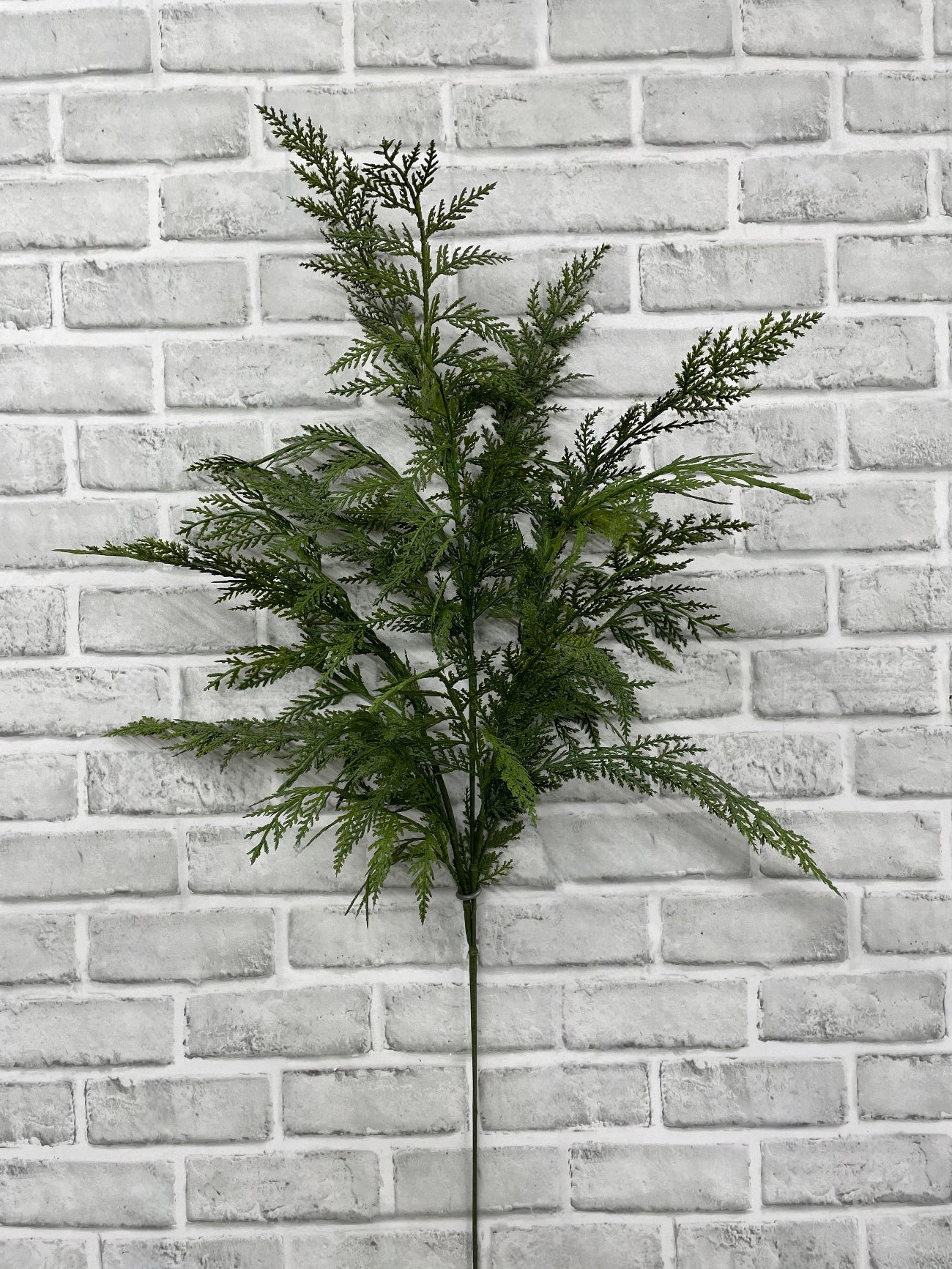 ITEM 82183 - 40" FRESH TOUCH CYPRESS SPRAY