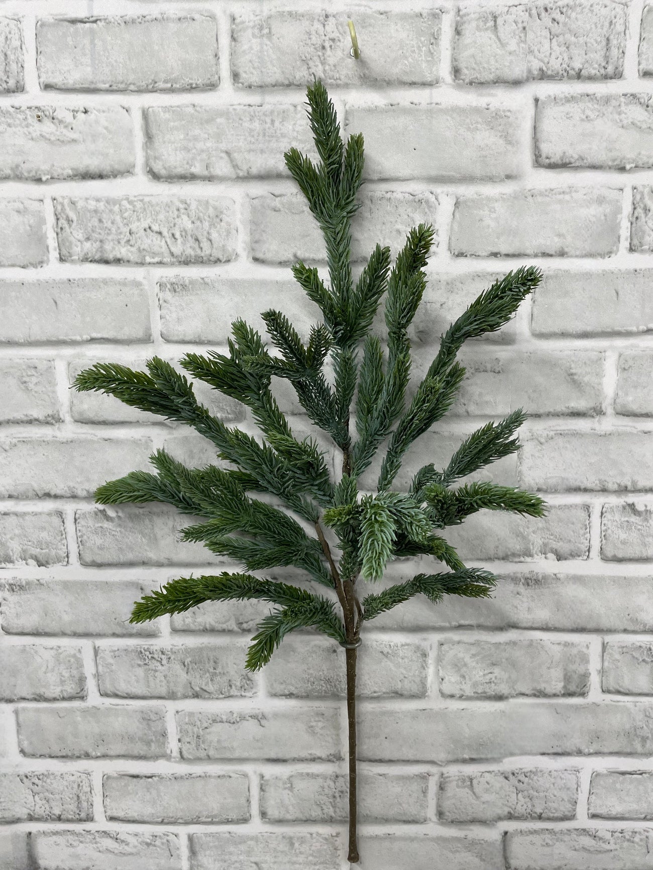 ITEM 82204 - 24" FRESH TOUCH BLUE SPRUCE SPRAY