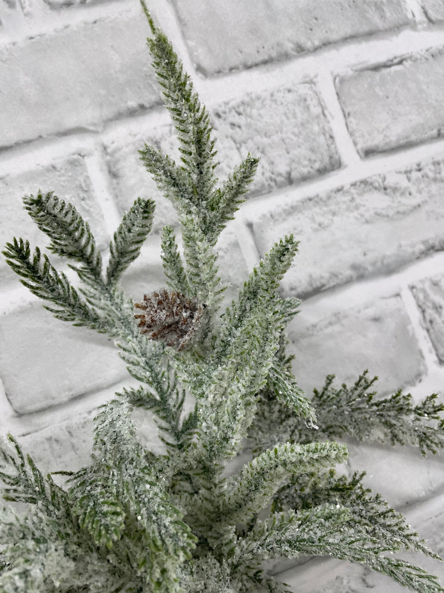 ITEM 82210 - 14" FRESH TOUCH SNOWY PINE PICK