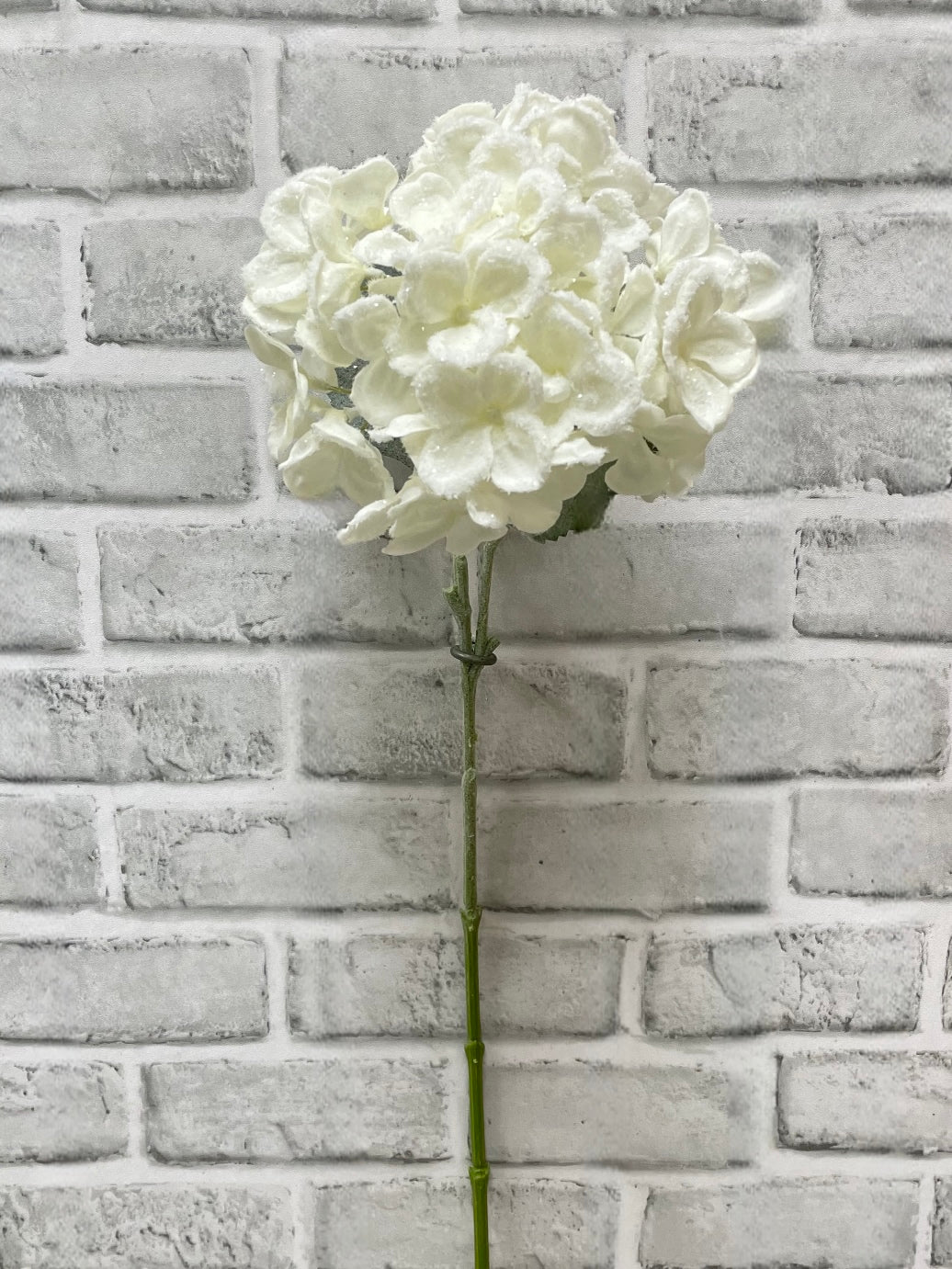 ITEM 82231 - 24" SNOWY HYDRANGEA SPRAY