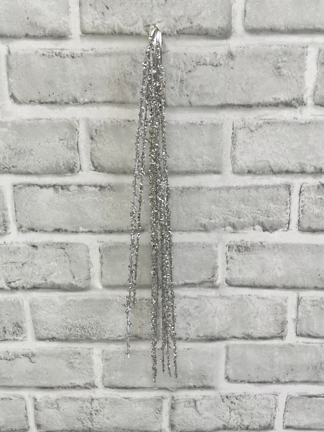 ITEM 82242 SILVER - 24" SILVER TINSEL SPRAY