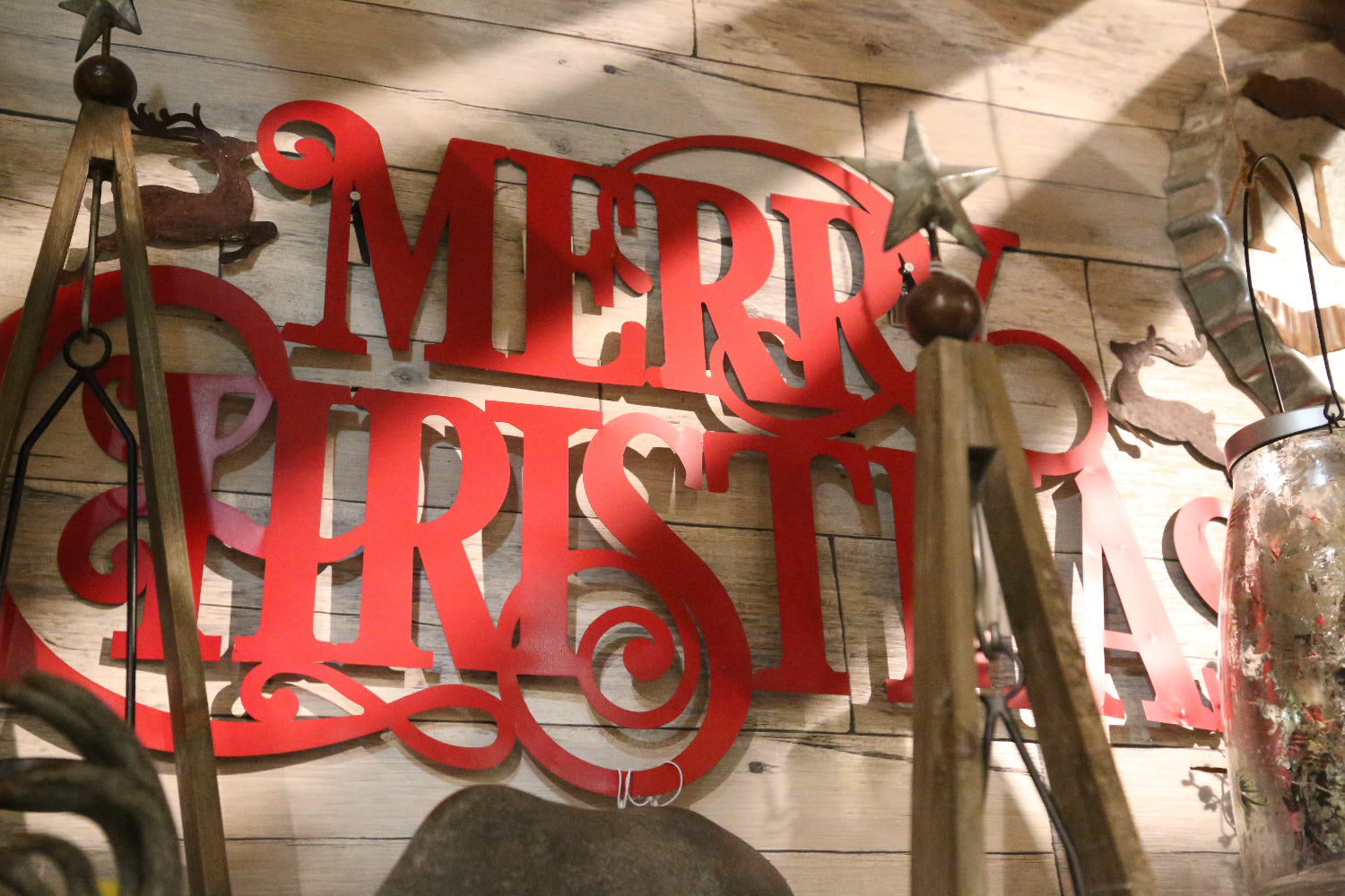 ITEM G2427100 - 36"L METAL "MERRY CHRISTMAS" WALL HANGING