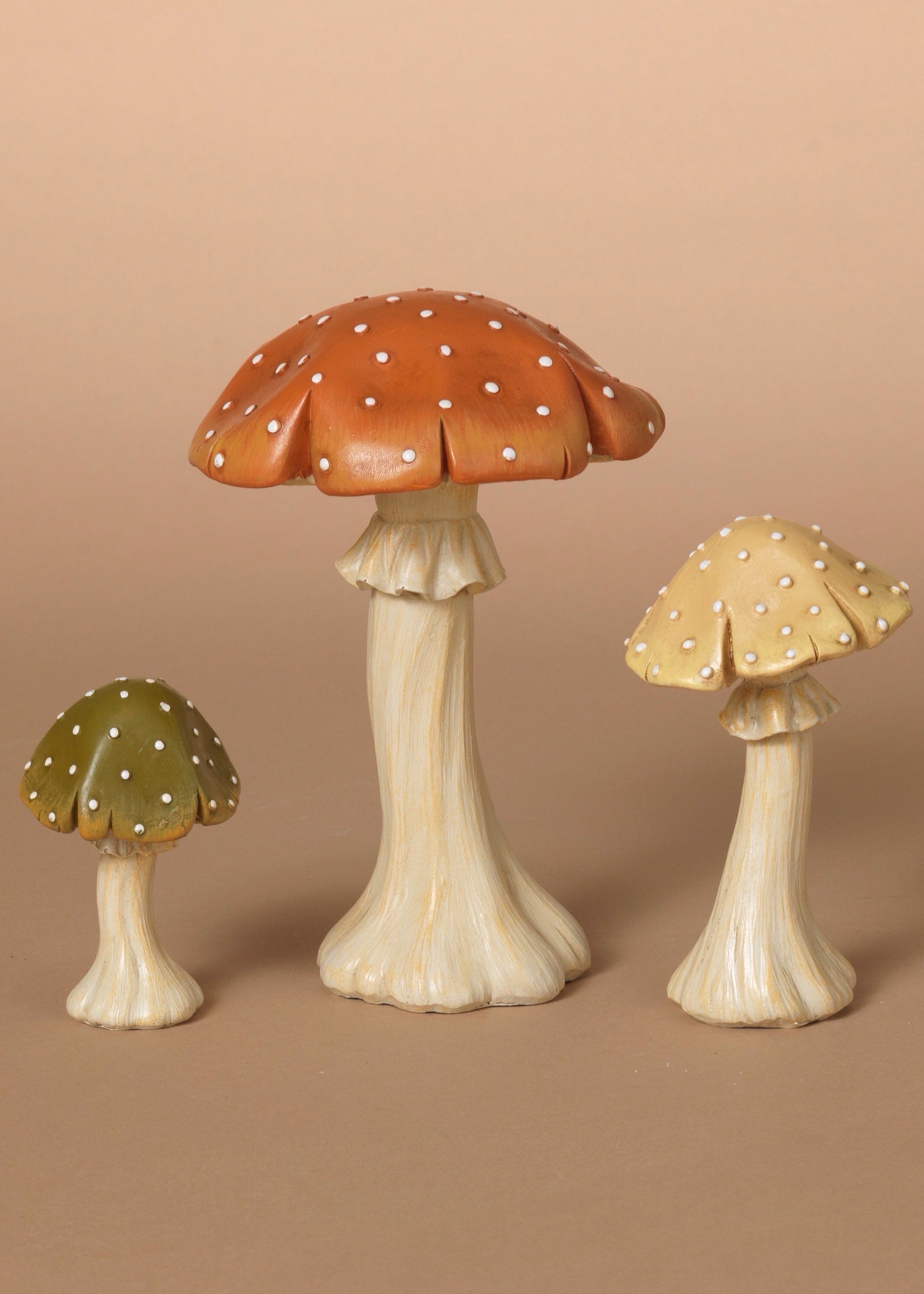ITEM G2736280 - RESIN HARVEST MUSHROOMS, LG IS 6.1"H - SET OF 3