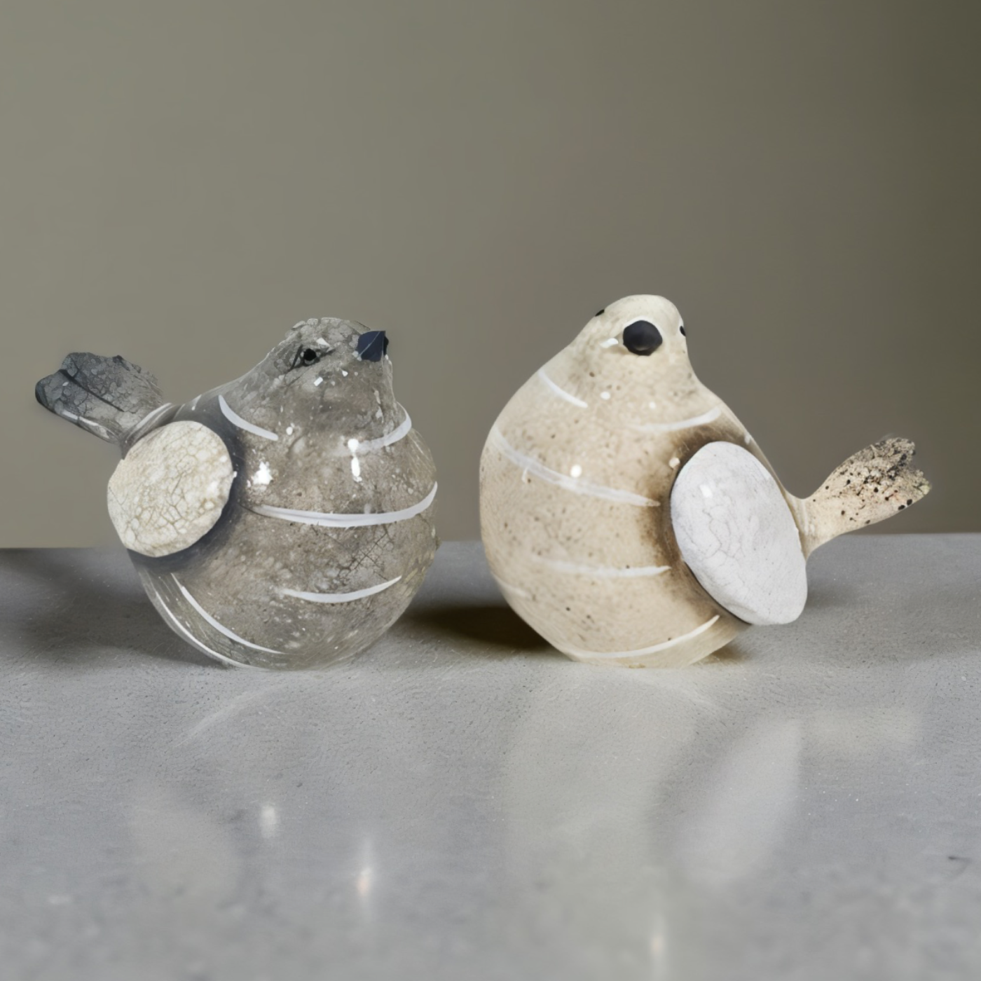 ITEM KOP 12486 - 4.75"X3"X 3.5" CERAMIC BIRDS - 2 ASSORTED STYLES