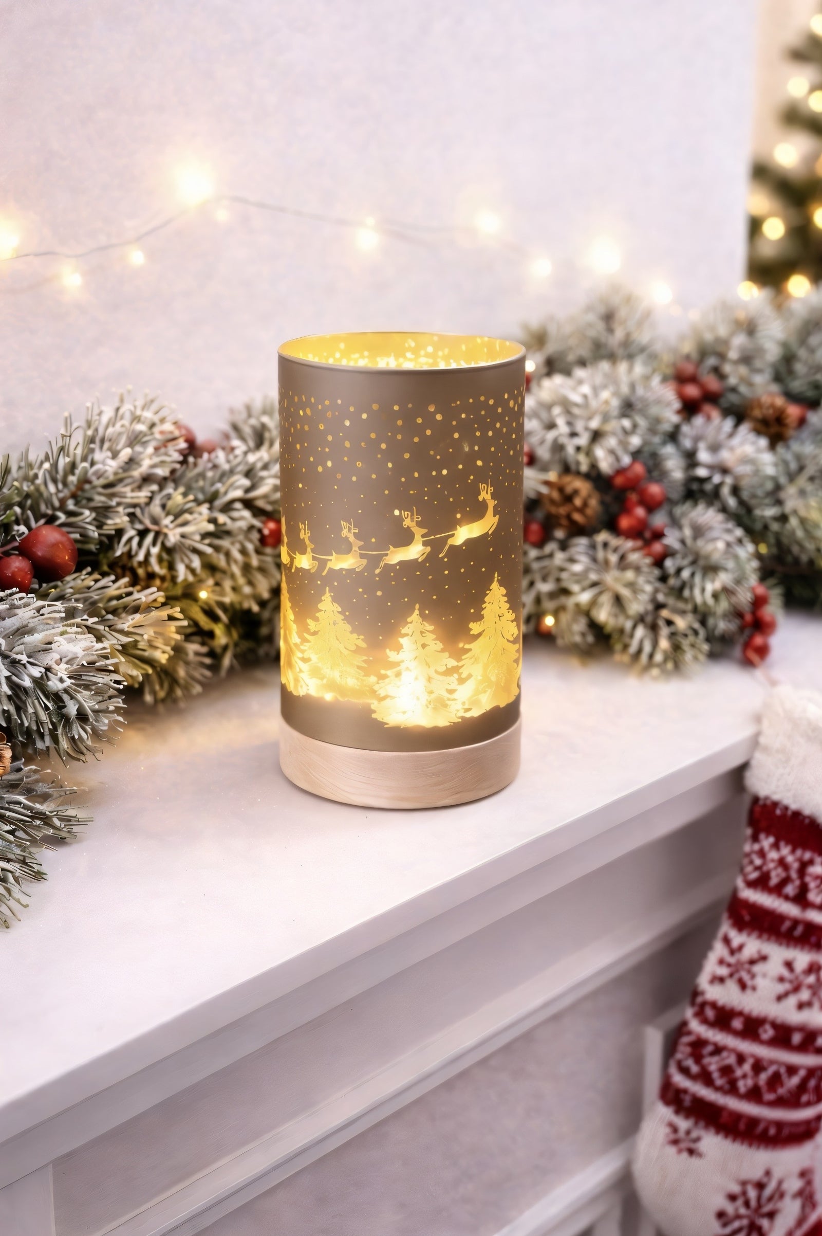 ITEM KOP 43478 - 3.5"X6" LED CHAMPAGNE GLASS TREE CYLINDER WITH WOOD BASE
