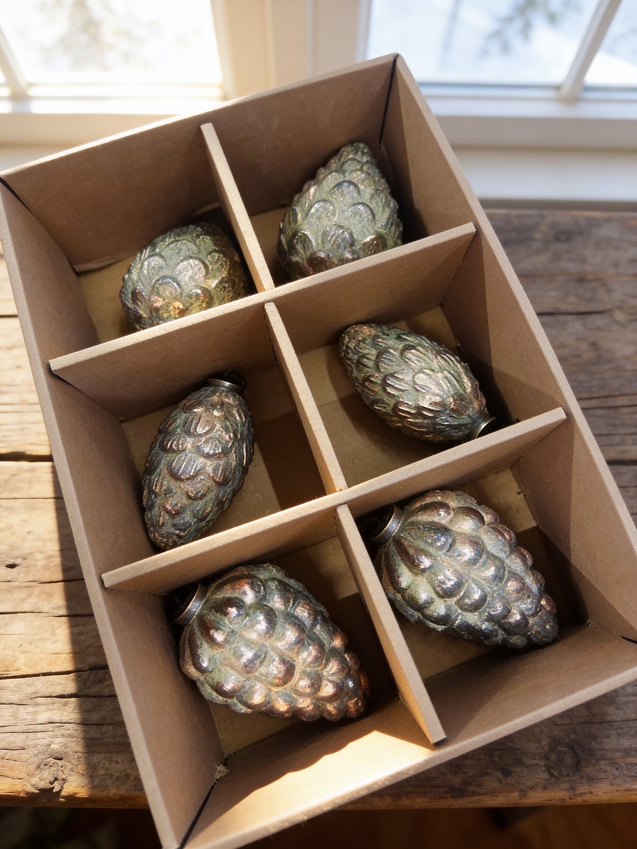 ITEM KOP 80900 - 4" RUSTIC COPPER PINECONE ORNAMENTS - SET OF 6