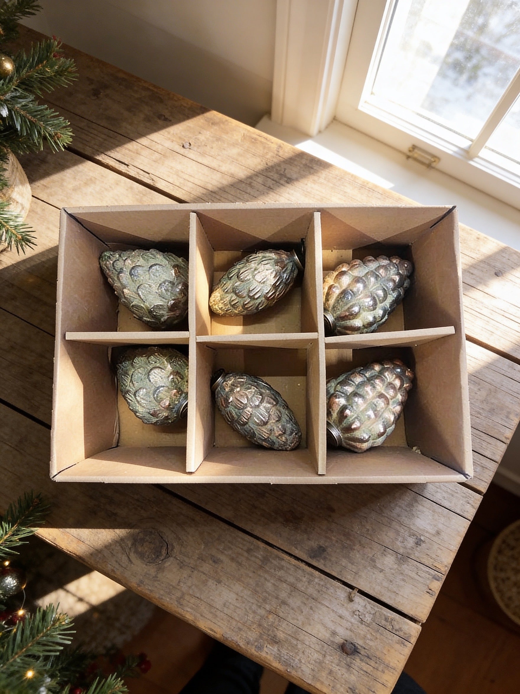 ITEM KOP 80900 - 4" RUSTIC COPPER PINECONE ORNAMENTS - SET OF 6