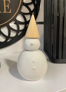 ITEM KOP 81705 - 3.25"X6.75" PORCELAIN SNOWMAN FIGURINE