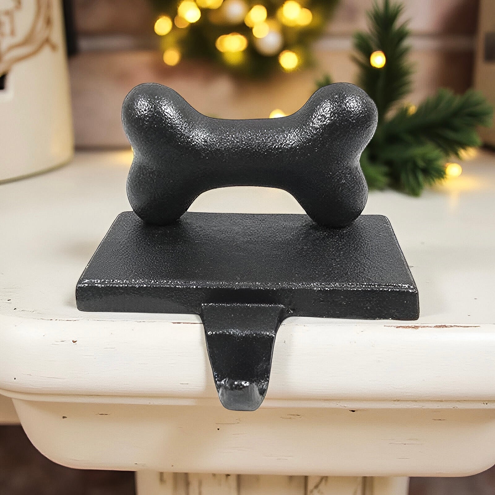 ITEM KOP 82914 - 6" X 6.75" X 4.25" METAL DOG BONE STOCKING HOLDER