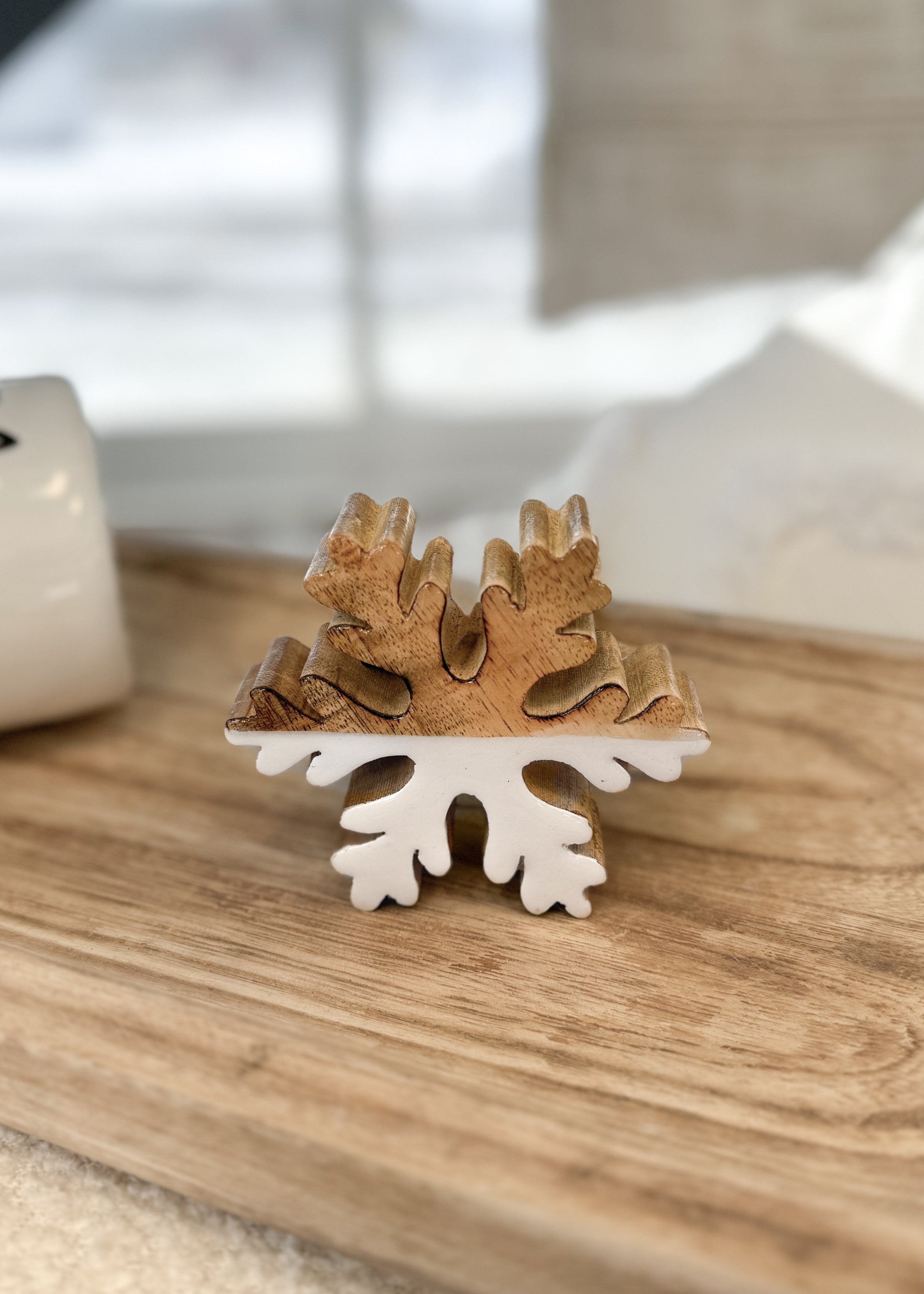ITEM KOP 83813 - 3.75" SMALL WOOD ENAMEL SNOWFLAKE