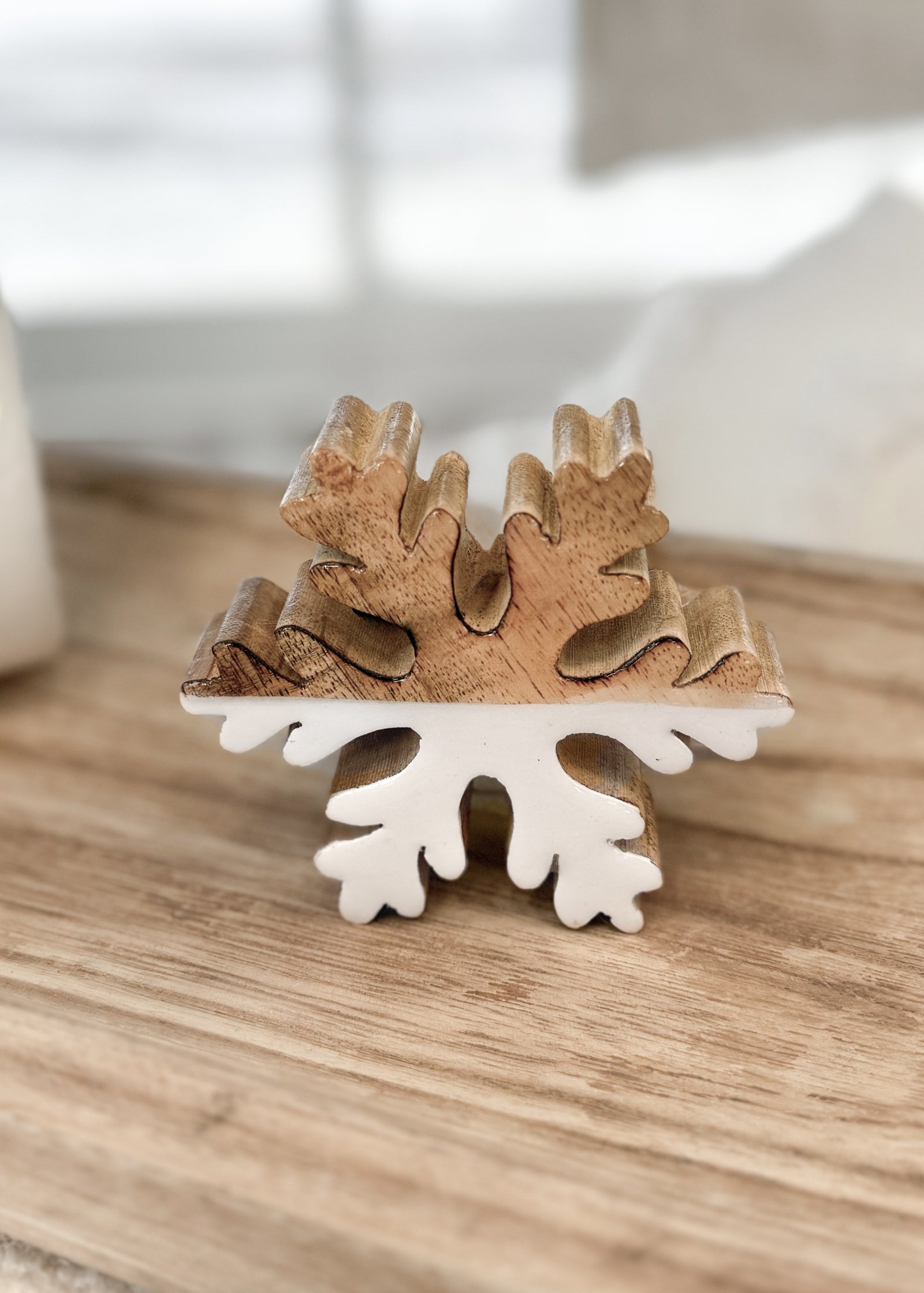 ITEM KOP 83814 - 5.75" MEDIUM WOOD ENAMEL SNOWFLAKE
