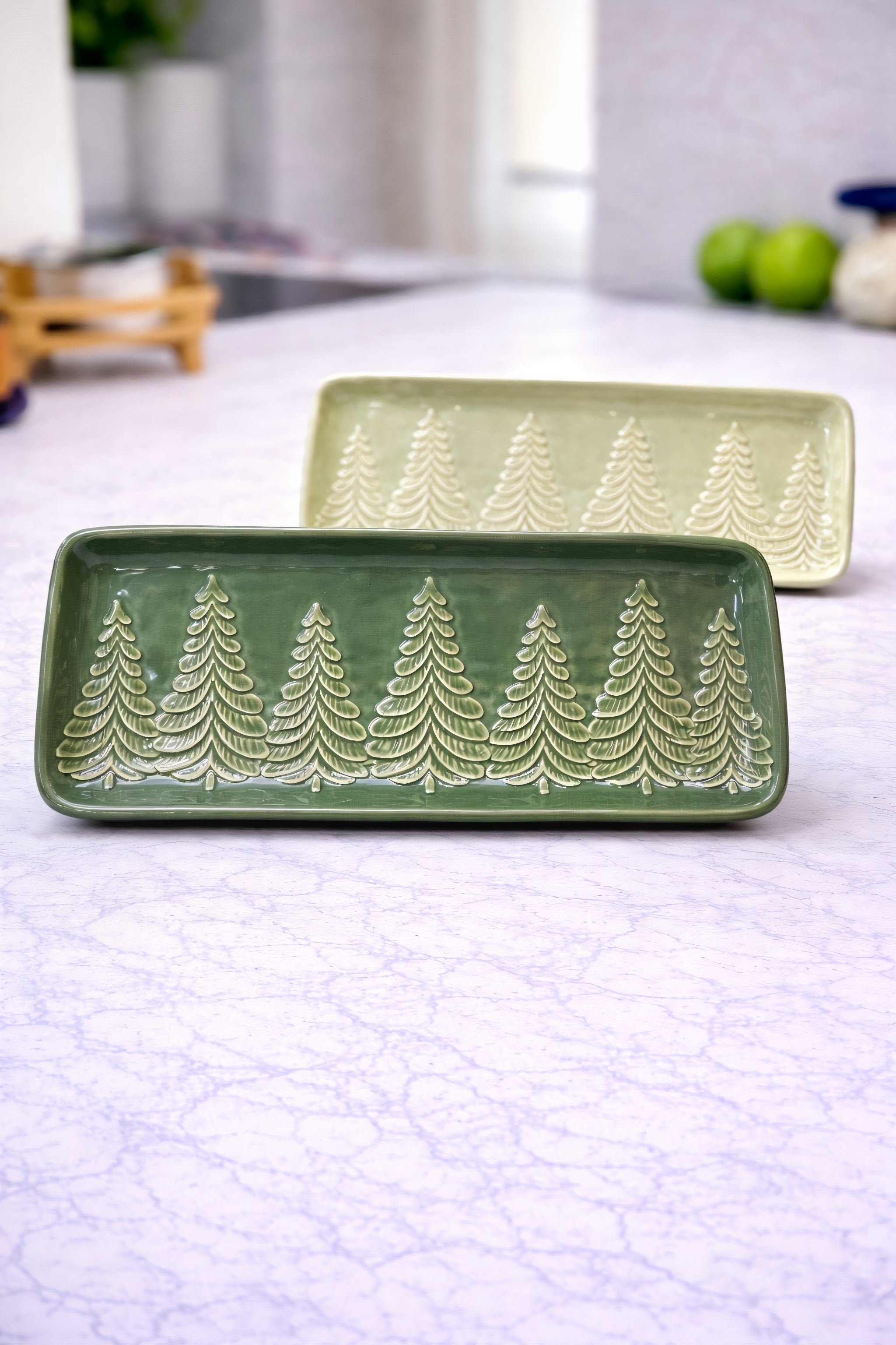 ITEM KOP 86523- 14"X6"X1" CERAMIC TREE SERVING PLATES - 2 ASSORTED