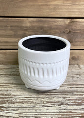 ITEM SU1369 - 6" OFF WHITE CERAMIC POT WITH FEET