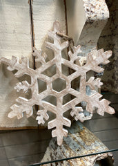 ITEM XJ550830 - 12" WHITE WASH HANGING MANGO WOOD SNOWFLAKE