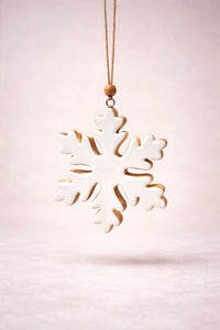 ITEM XMSTU2049 - 5" ENAMEL-COATED MANGO WOOD WHITE SNOWFLAKE ORNAMENT