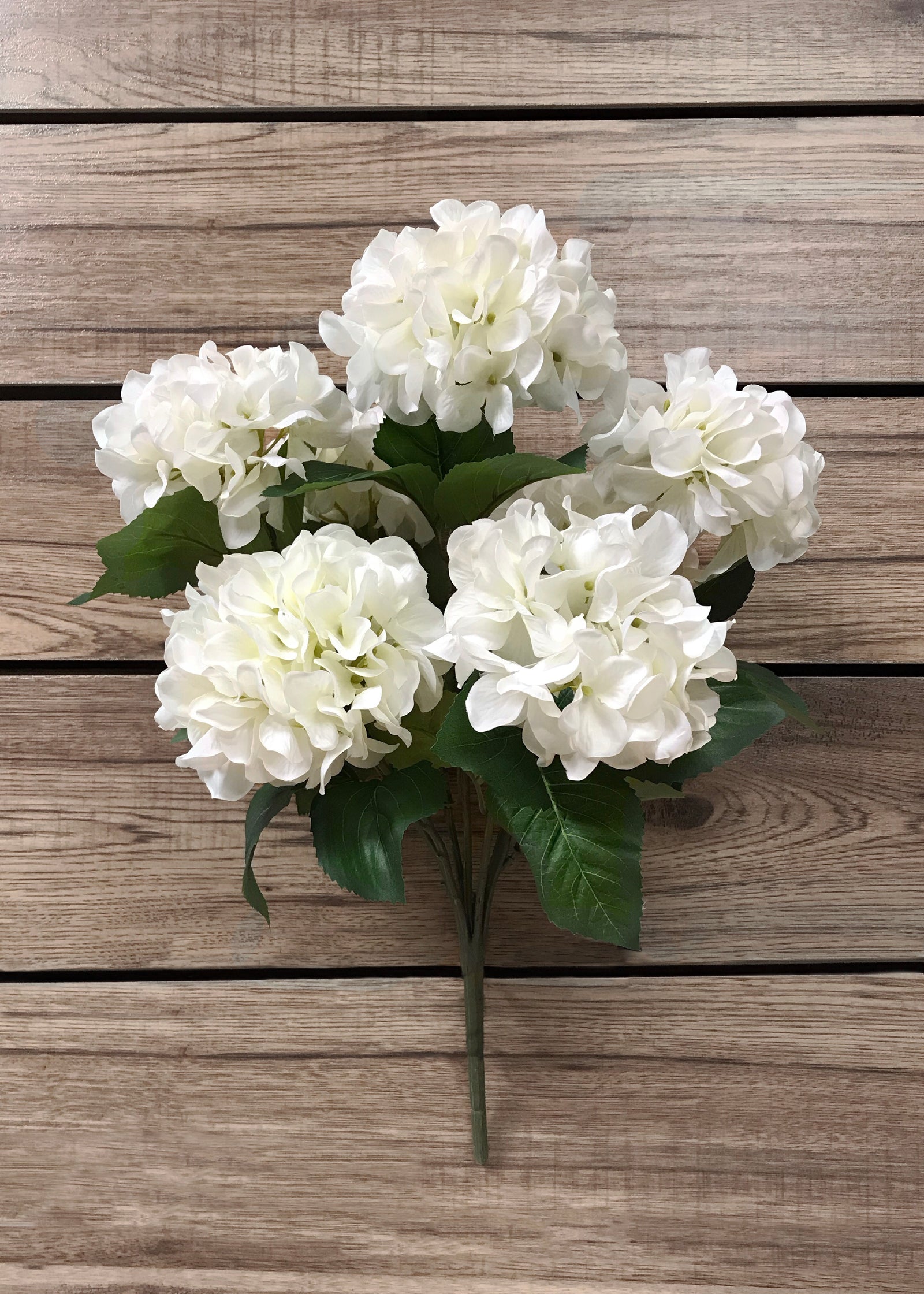 ITEM 10147 W - 21" WHITE HYDRANGEA BUSH X 7
