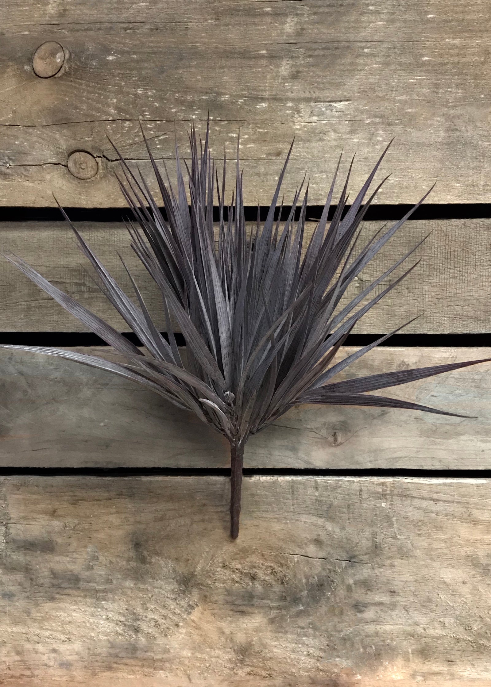 ITEM 11218 BUR - 12" GRASS BUSH
