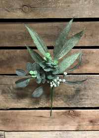 ITEM 11392 - 16" PLASTIC MIXED EUCALYPTUS, BERRY AND LEAF SPRAY
