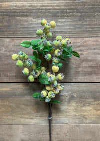 ITEM 11436 - 20" GREEN CRANBERRY SPRAY