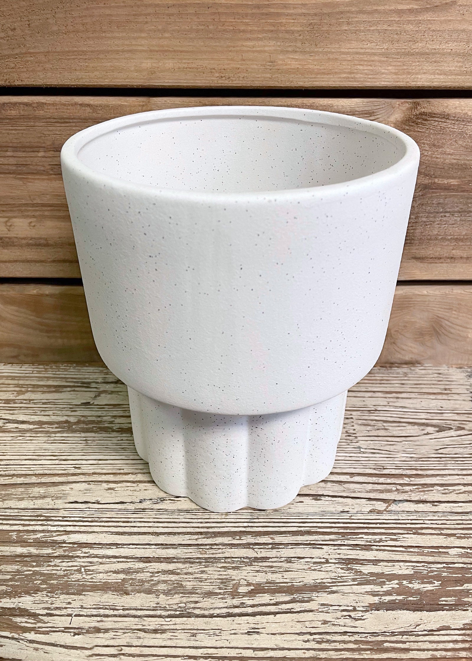 ITEM 65291 - 7"X8" MATTE WHITE CERAMIC PLANTER