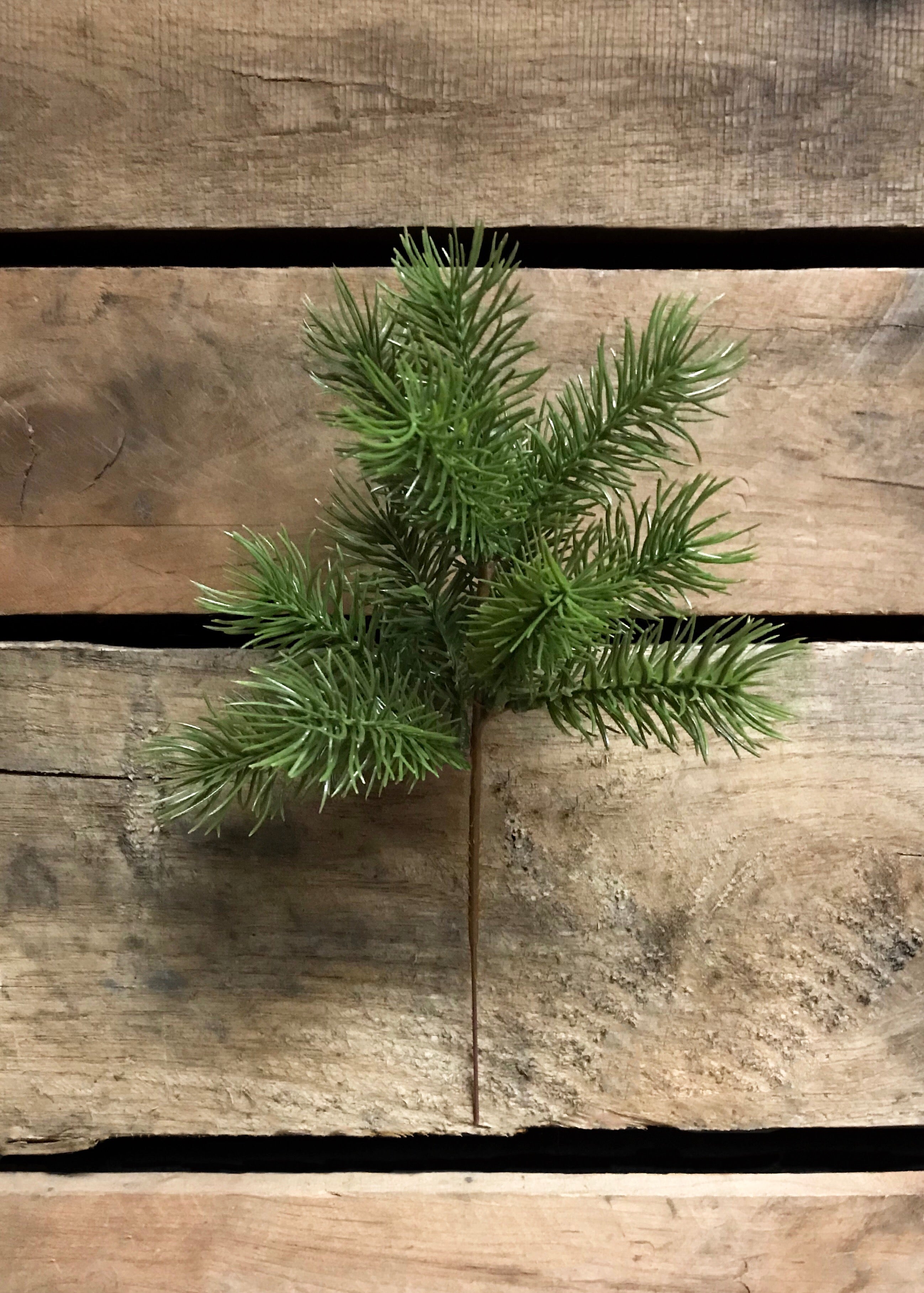 ITEM 81123 -  10" PLASTIC PINE PICK