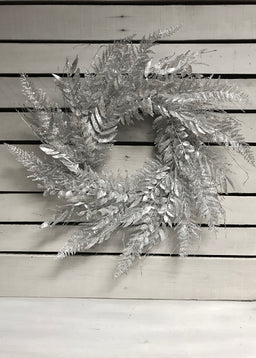 ITEM 81373 - 24" SILVER SPARKLE LACE FERN HUCKLEBERRY WREATH