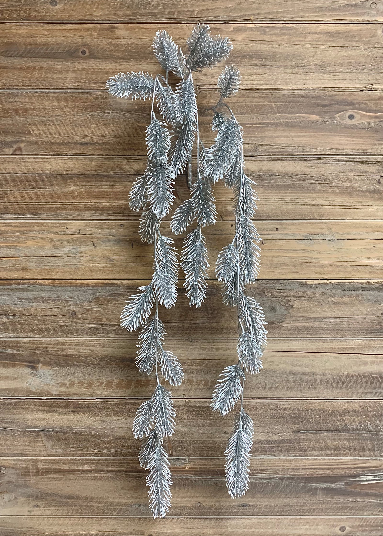 ITEM 81560 - 32"SILVER PINE HANGING VINE