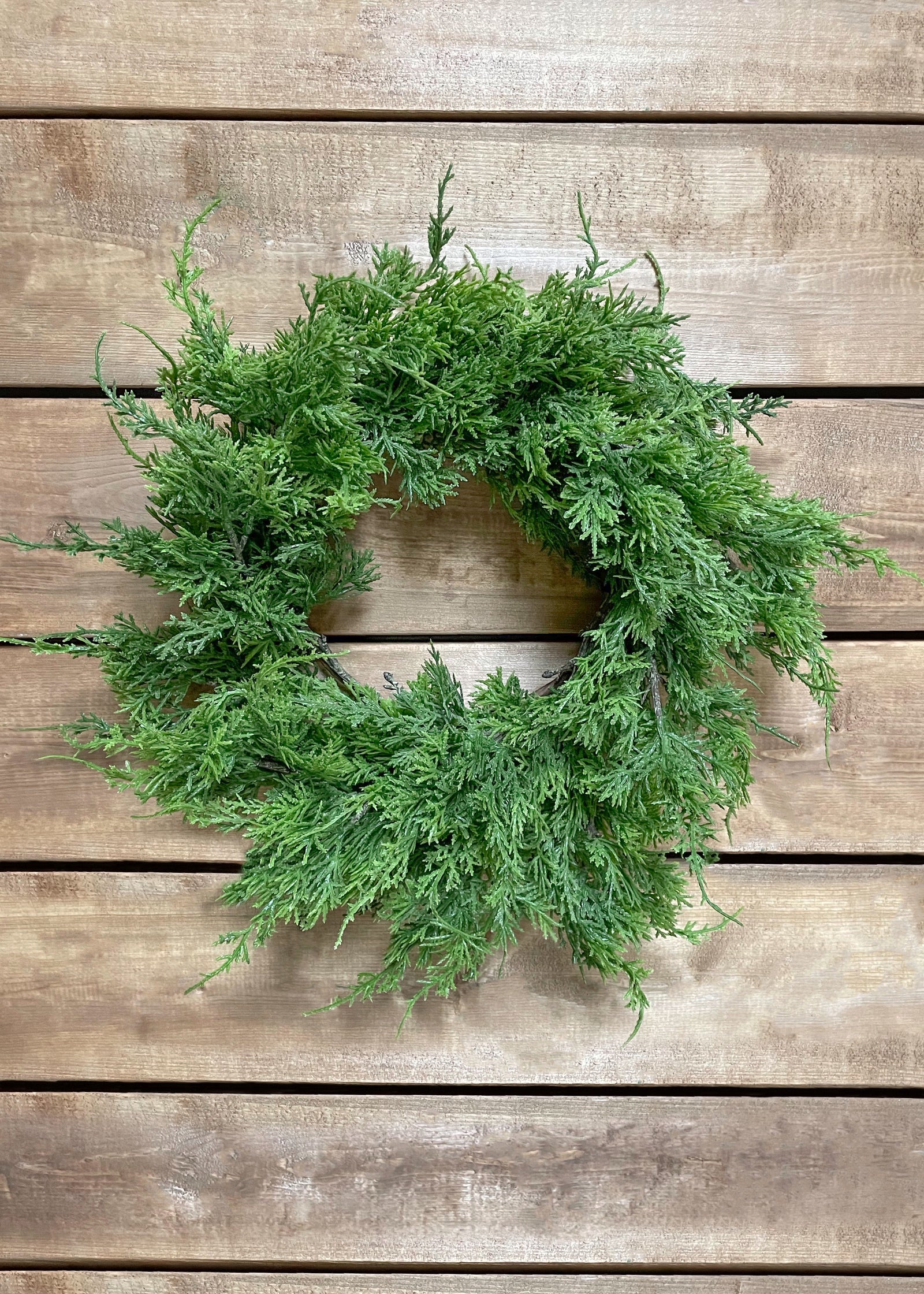 ITEM 81612 - 15" FRESH TOUCH NORTHERN WHITE CEDAR WREATH