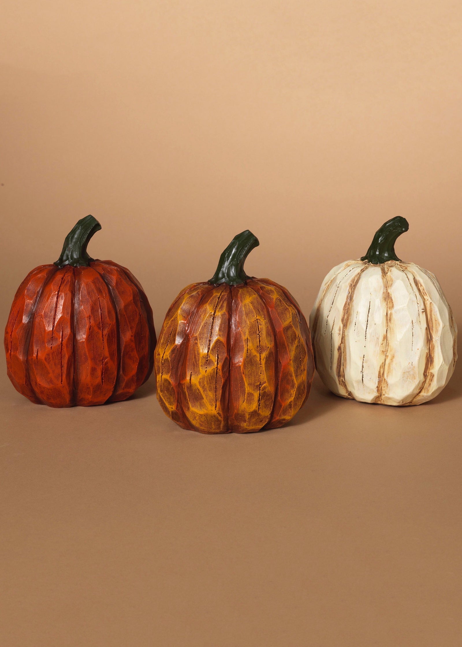 ITEM G2213660 - 6.5"H RESIN WOOD LOOK PUMPKIN