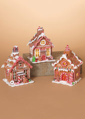 ITEM G2358920 - 7"H B/O LIGHTED CLAY DOUGH GINGERBREAD HOUSE