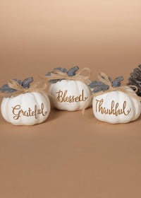 ITEM G2484580 - 3.5"L RESIN HARVEST PUMPKIN WITH METAL LEAF