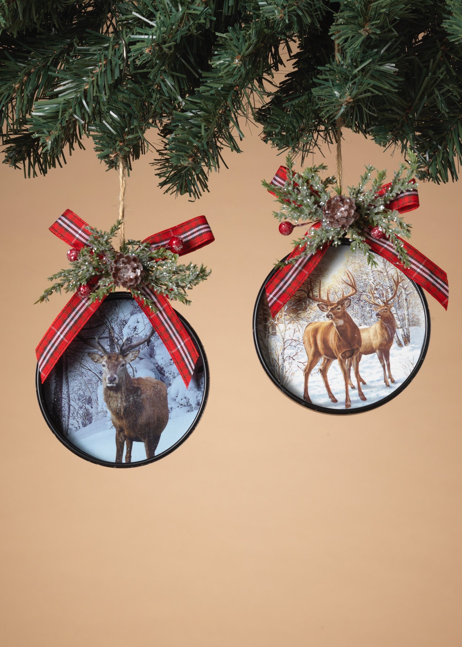 ITEM G2695040 - 4.75"H METAL HOLIDAY DEER DESIGN ORNAMENT