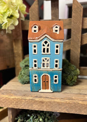 ITEM KOP 12289 - 4"X3.5"X8.5" HOUSE CANDLE HOLDER