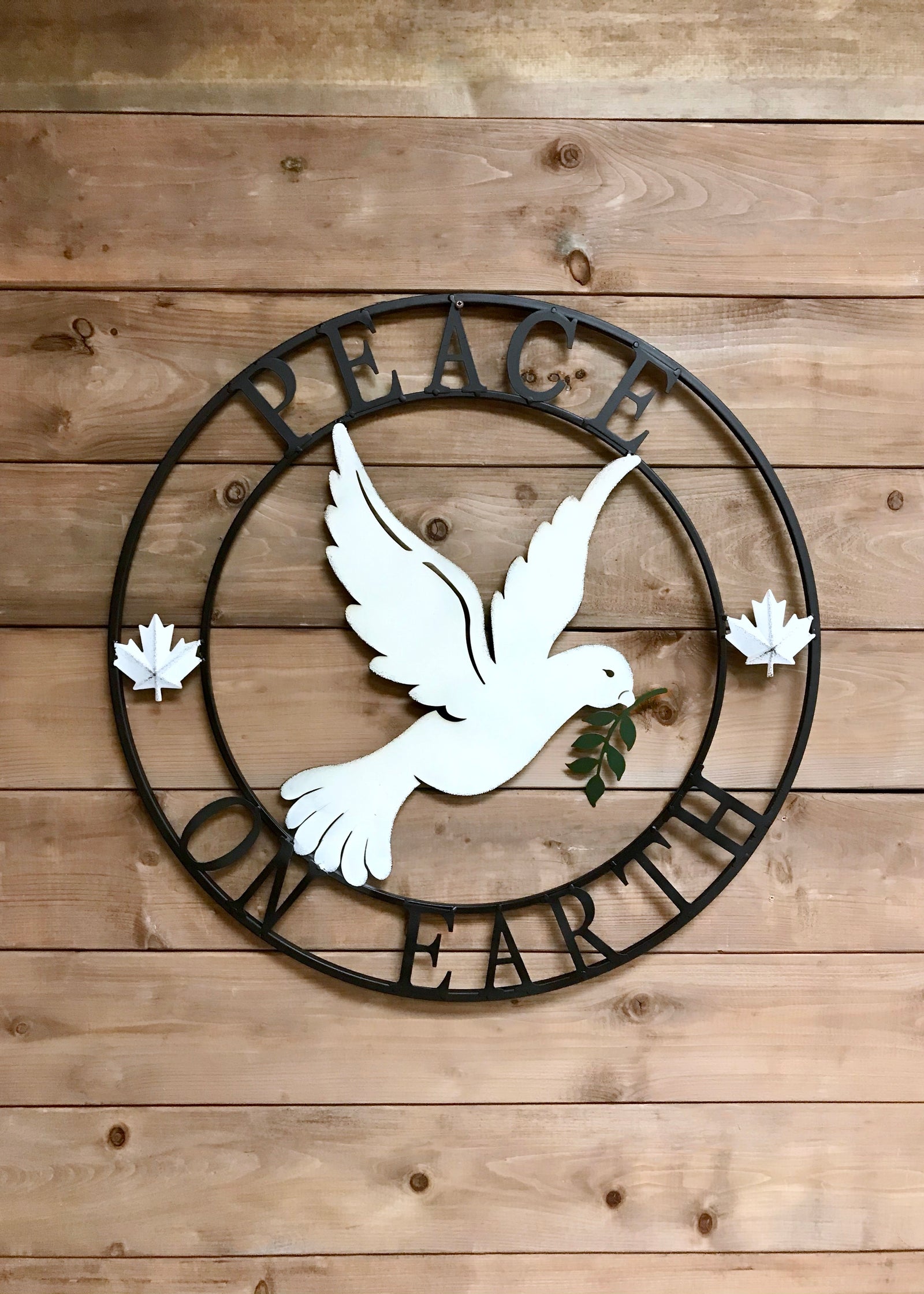 ITEM KOP 41705 - 22" PEACE ON EARTH CIRCLE ©