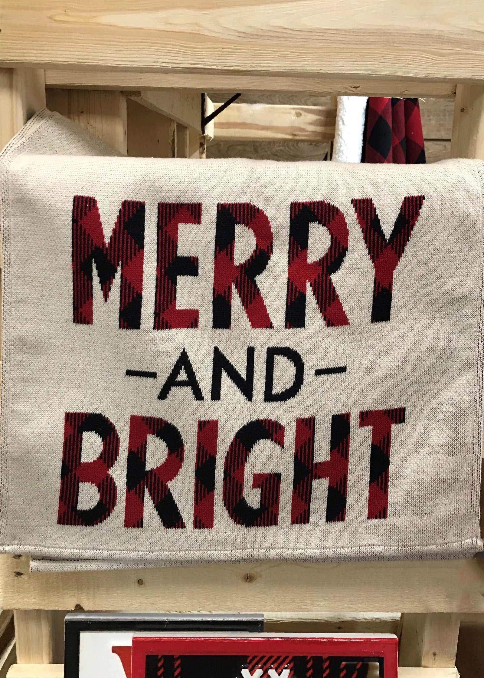 ITEM KOP 46628 - 49.75inX58.5in MERRY & BRIGHT TABLE RUNNER