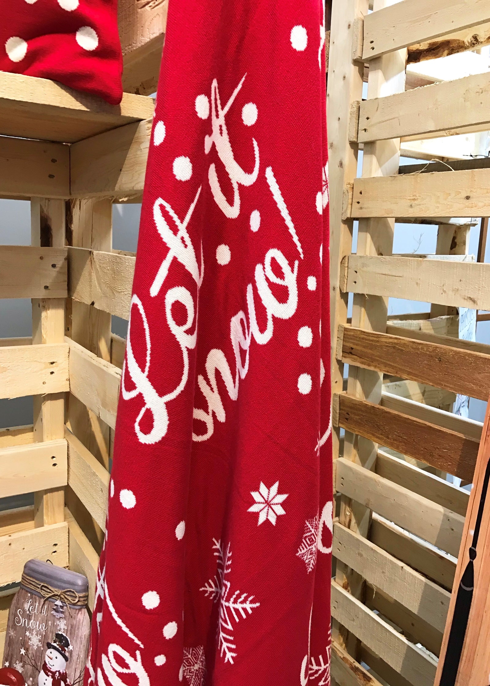ITEM KOP 47752 - 50inX66in RED KNIT LET IT SNOW THROW BLANKET