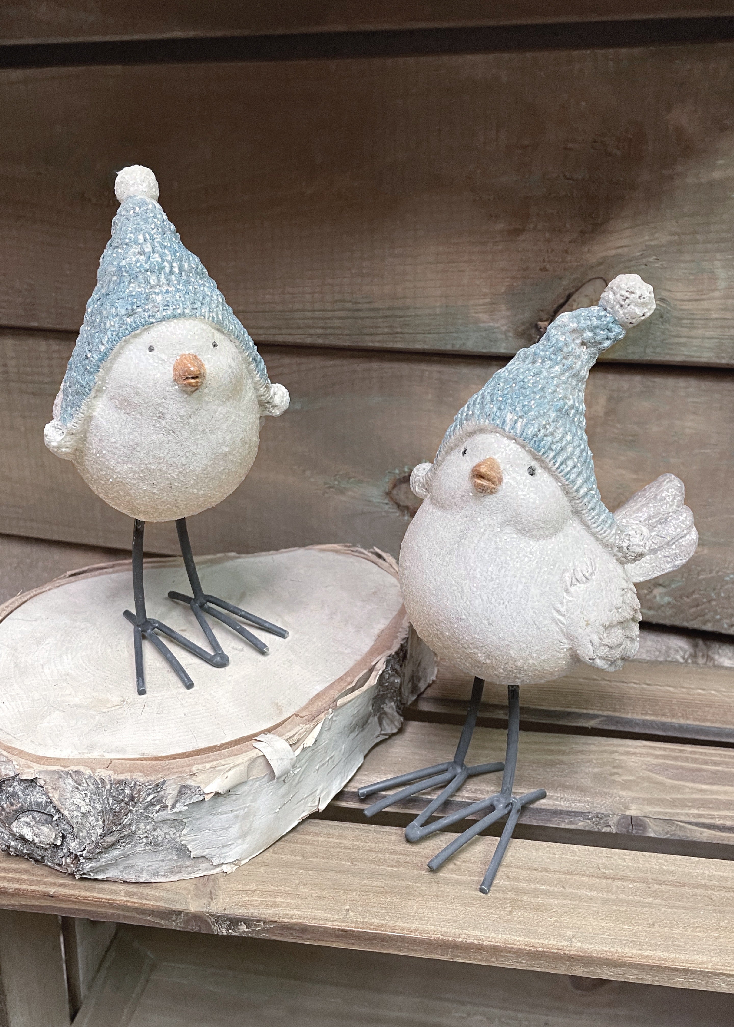 ITEM KOP 49347 - 4"X7.5" RESIN BIRD WITH BLUE HAT
